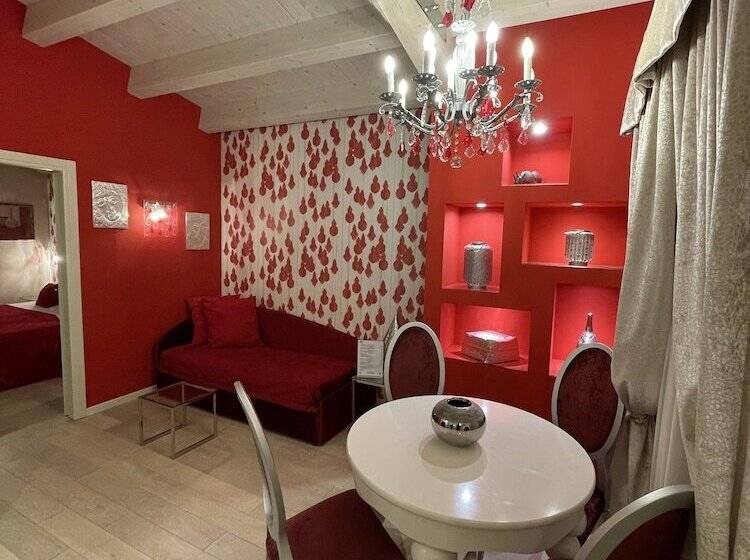 سوییت, Boutique Hotel Calzavecchio