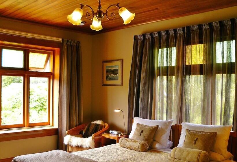 Номер Superior Кровать Кинг, Holly Homestead B&b