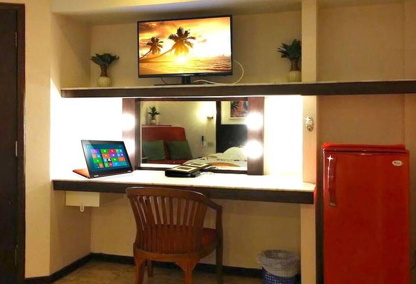 اتاق لوکس, Paradise Inn