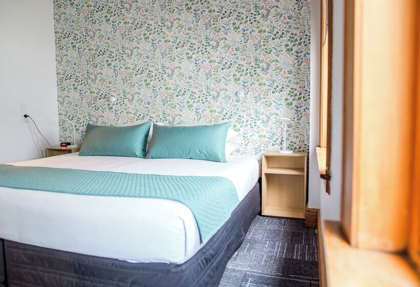 Quarto Estandar, The Cambridge