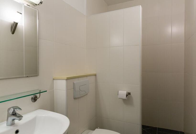 اتاق استاندارد, The Originals Access, Hôtel La Dousseine, Dreux Nord