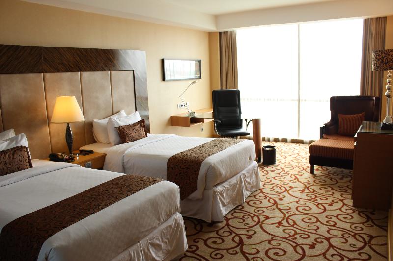 Номер Deluxe, Wyndham Surabaya