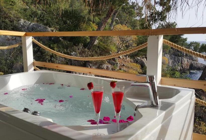 سوییت با چشم‌انداز دریا, Zakros Hotel Lykia   Adults Only