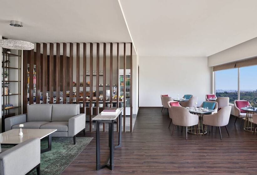 Президентский Люкс, Courtyard By Marriott Bhopal