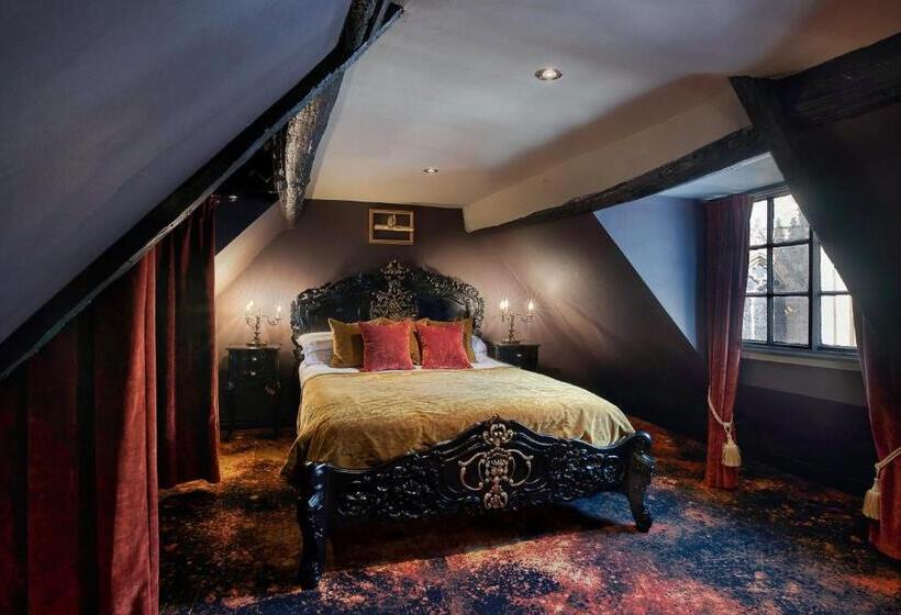 Люкс, Guy Fawkes Inn