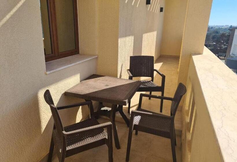 آپارتمان لوکس 1 خوابه, Mahdia   Baghdadi   Laourient Apartments, Restaurant, Café