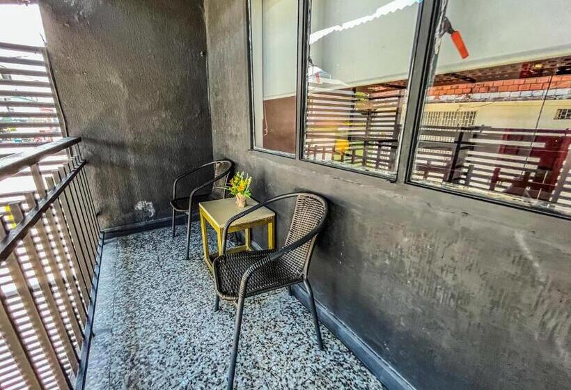 اتاق استاندارد سه تخته با بالکن, Fardo Hotel Boutique En Ibague   Zona G   Recepción Digital 24h