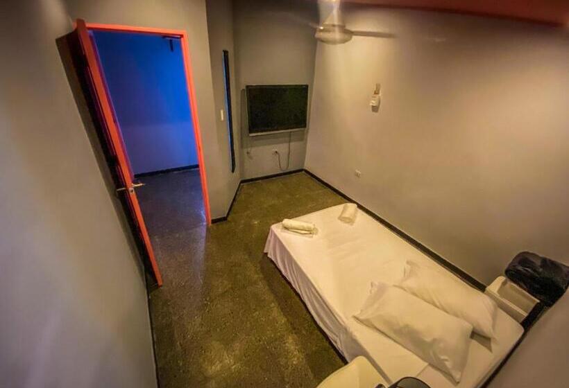اتاق اکونومی, Fardo Hotel Boutique En Ibague   Zona G   Recepción Digital 24h