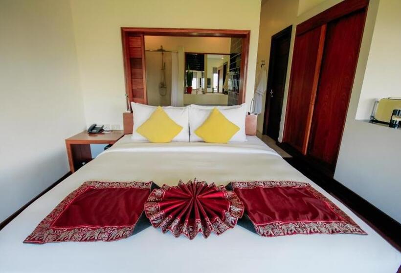 اتاق لوکس خانوادگی, Luang Prabang View
