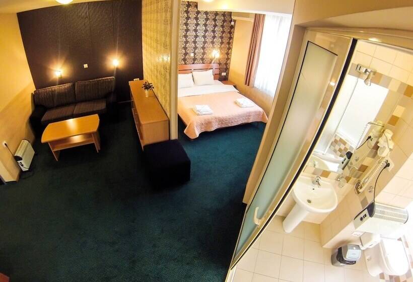 آپارتمان لوکس 1 خوابه, Orange Inn