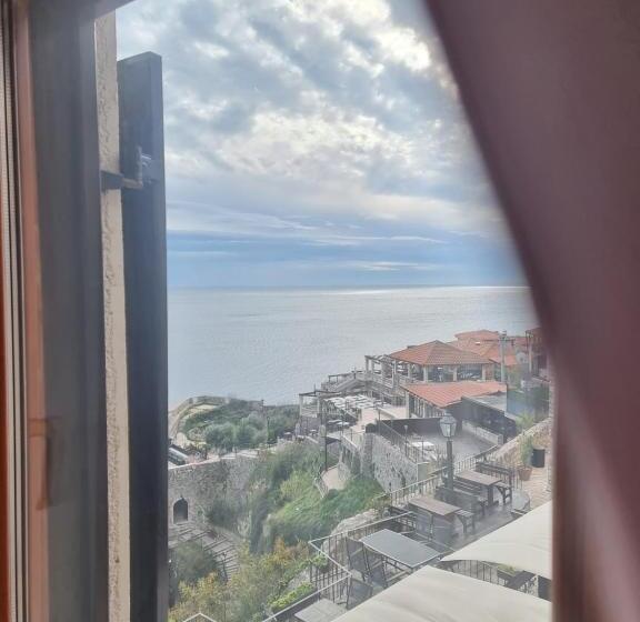 سوییت سوپریور با چشم‌انداز دریا, Palata Venezia
