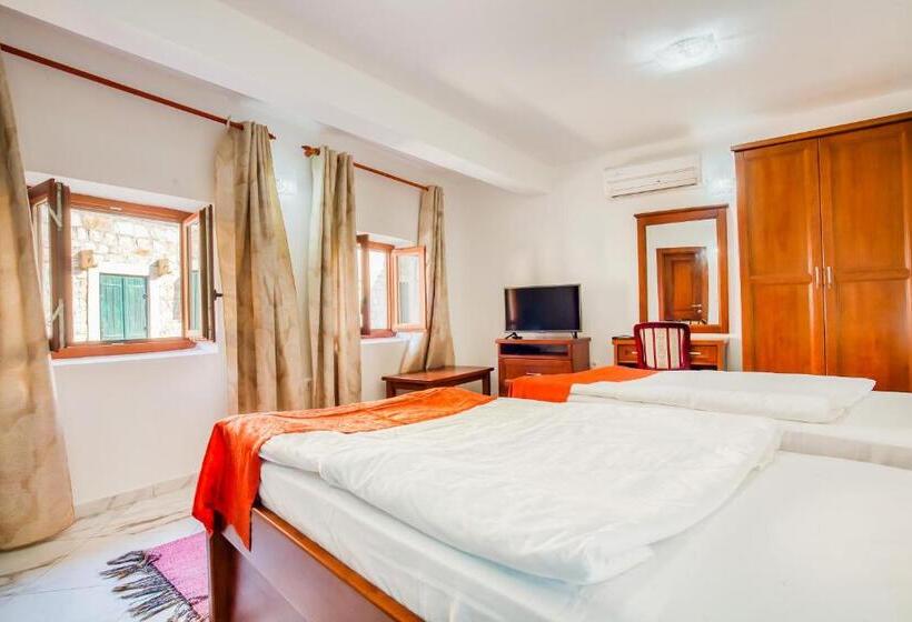 اتاق استاندارد, Palata Venezia