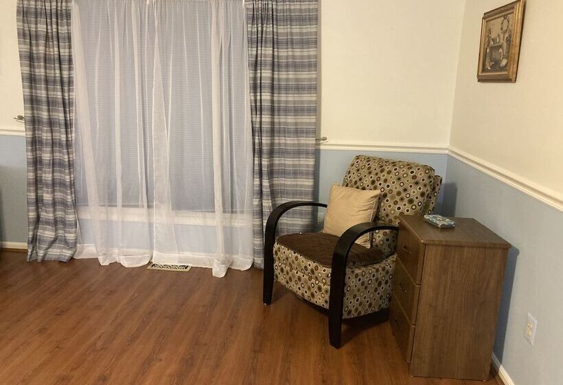 Номер Стандарт, Purcellville Home