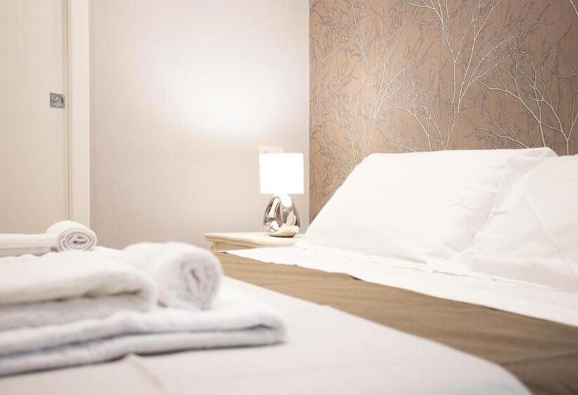 اتاق لوکس, B&b Palazzo Fracassini