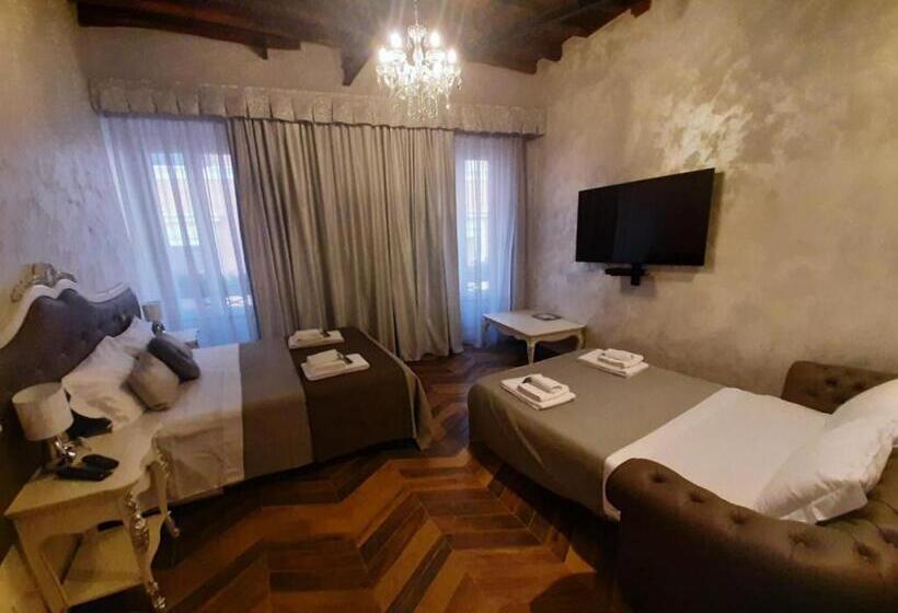 اتاق لوکس چهار تخته, B&b Palazzo Fracassini