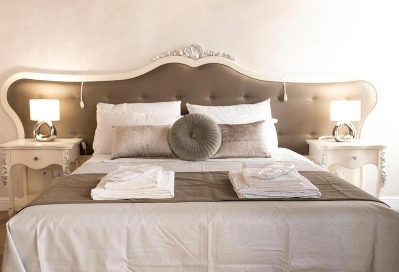 اتاق لوکس چهار تخته, B&b Palazzo Fracassini