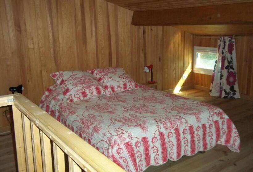 اتاق استاندارد با چشم‌انداز کوهستان, Chambre D Hôte Domaine De Bois Joli