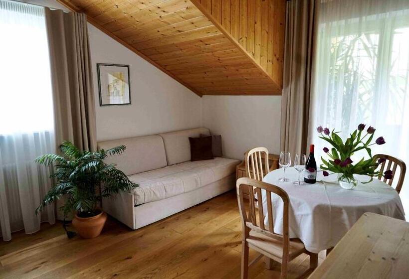 Апартаменты 1 Спальня с Балконом, Burgunderhof