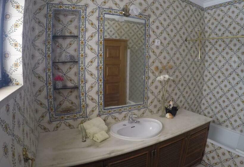 ویلای یک اتاق خوابه با استخر شنا, Vila Ninita