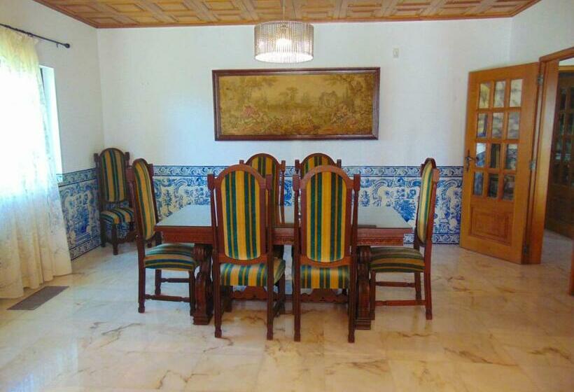ویلای یک اتاق خوابه با استخر شنا, Vila Ninita