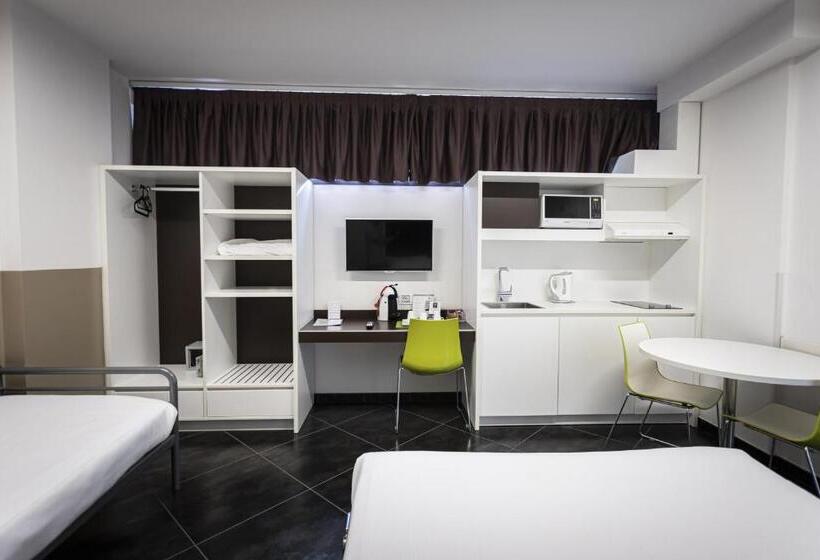 Quarto Triplo Estandar, 57 Reshotel Orio