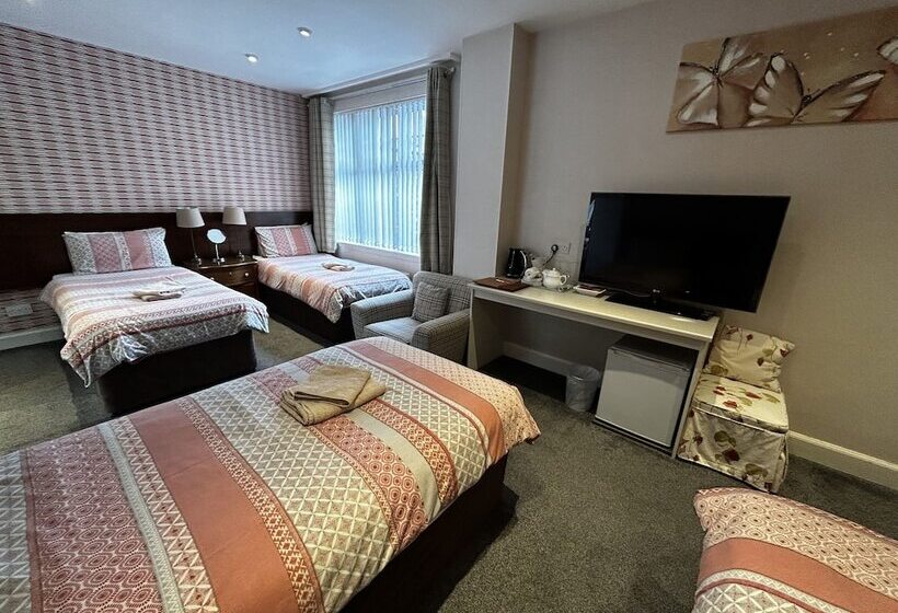 Семейный Номер, Acer Lodge Guest House