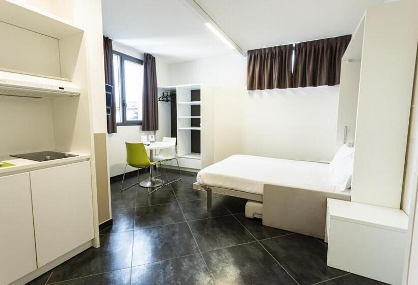 Quarto Estandar Individual, 57 Reshotel Orio