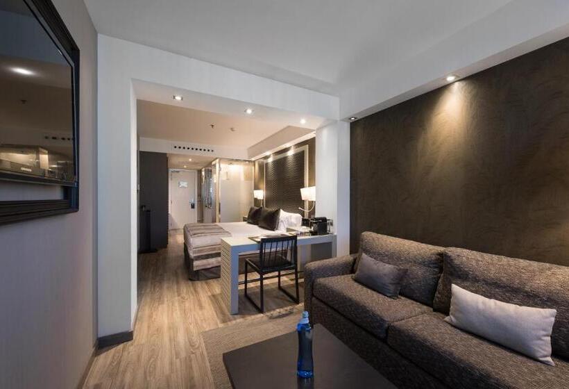 Полулюкс, Catalonia Square 4* Sup