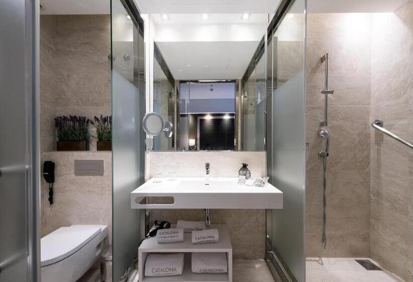 Полулюкс с Бассейном, Catalonia Square 4* Sup
