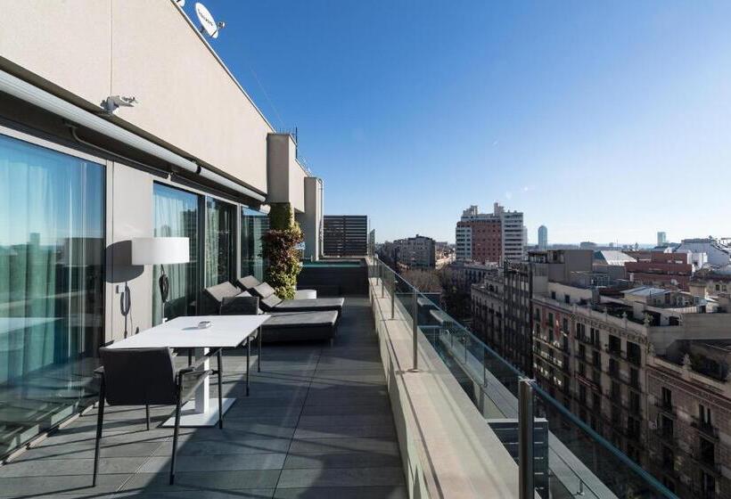 Люкс с Бассейном, Catalonia Square 4* Sup
