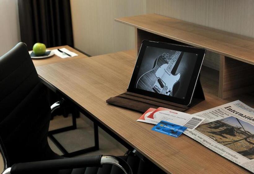 Quarto Estandar com Vistas, Holiday Inn Amsterdam   Arena Towers, An Ihg
