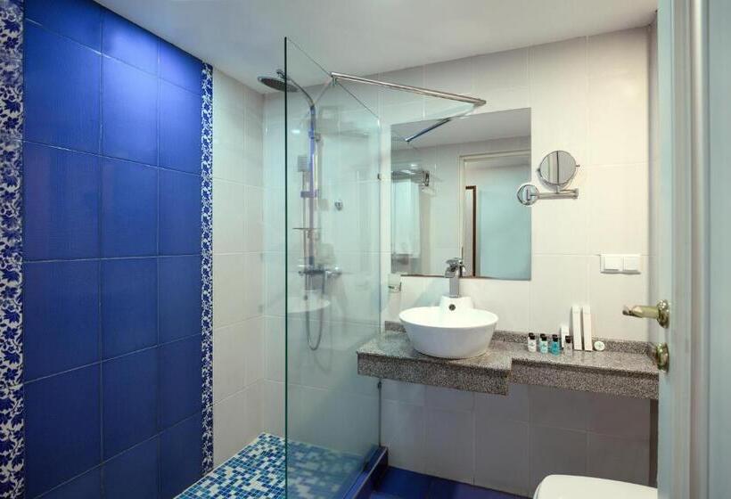اتاق لوکس با بالکن, Royal Plaza By Stellar Hotels, Yerevan