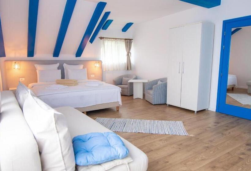 اتاق لوکس با بالکن, Cherhana Resort