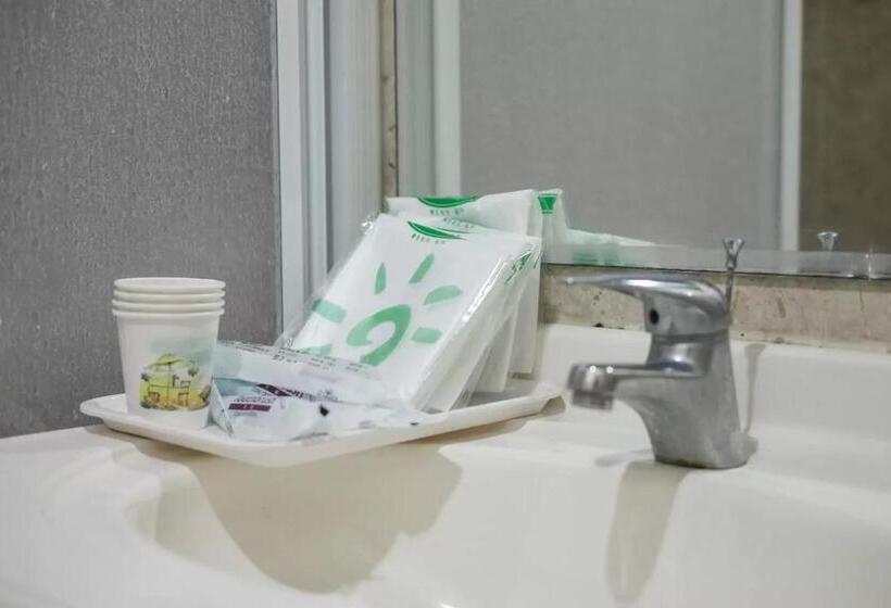 اتاق خانوادگی, Tainan Suite 1