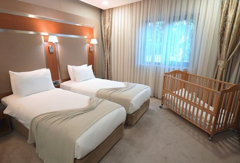 Standard Quadruple Room, Dosso Dossi Hotels Old City