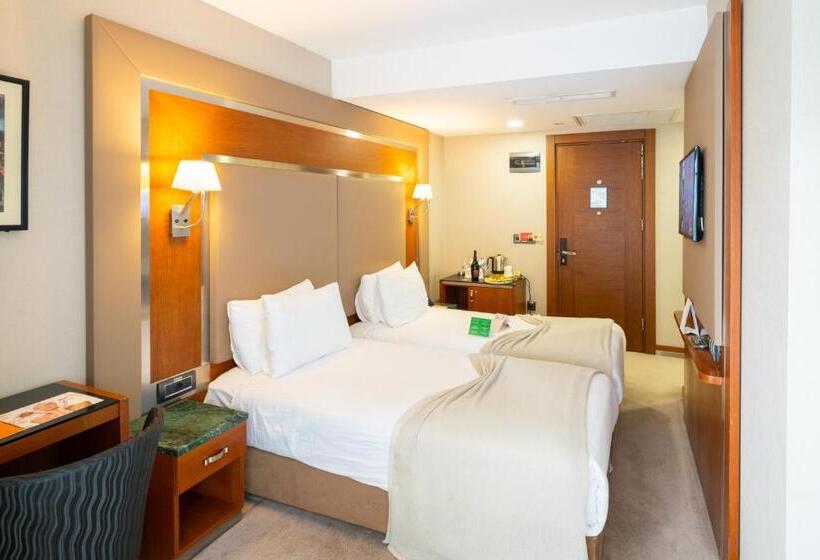 Connecting 1 Bedroom Apartment, Dosso Dossi Hotels Old City