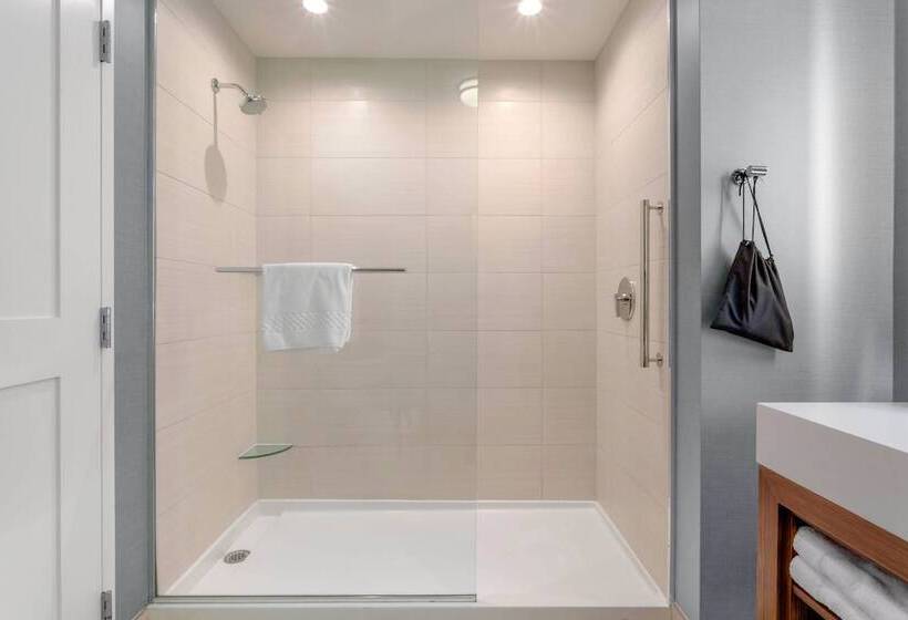 스탠다드 스튜디오, Residence Inn By Marriott Secaucus Meadowlands