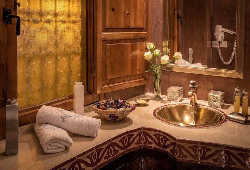 اتاق سوپریور, Riad Dar Attika