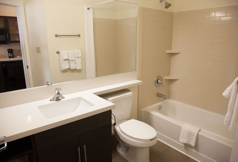 スタンダードスタジオ, Candlewood Suites Alexandria, An Ihg