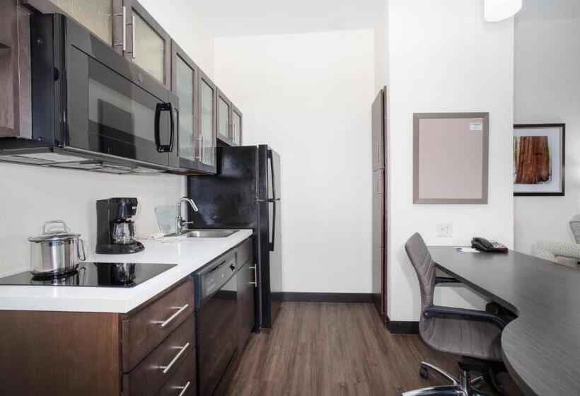 Люкс, Candlewood Suites Cheyenne, An Ihg