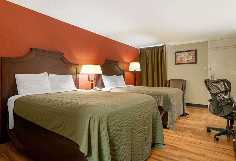 Номер Стандарт 2 Двуспальные Кровати, Days Inn By Wyndham Hinesville Near Fort Stewart, Newly Renovated, Free Hot Breakfast, Restaurant An