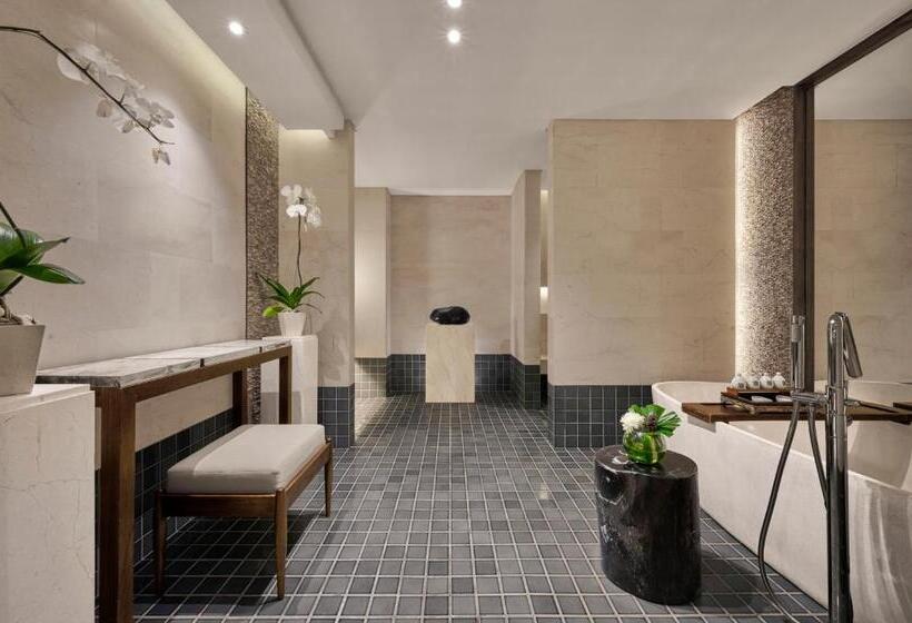 Люкс Кровать Кинг, Intercontinental Bali Sanur Resort, An Ihg