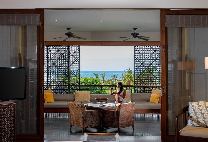 Полулюкс, Intercontinental Bali Sanur Resort, An Ihg