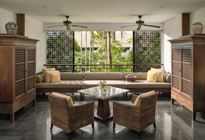 Полулюкс Вид на Сад, Intercontinental Bali Sanur Resort, An Ihg