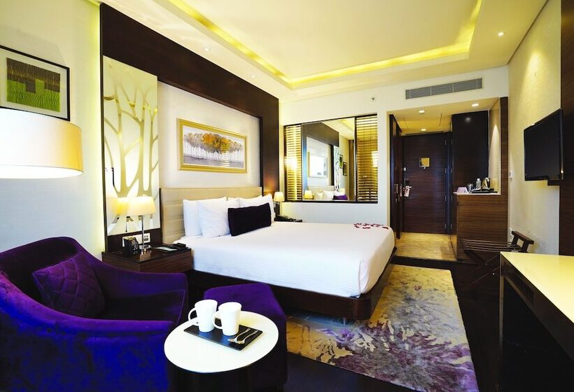 اتاق لوکس, Doubletree By Hilton Gurugram Baani Square