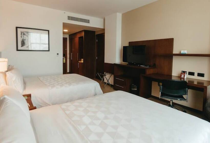 غرفه قياسيه سريرين مزدوجين, Holiday Inn Guayaquil Airport, An Ihg