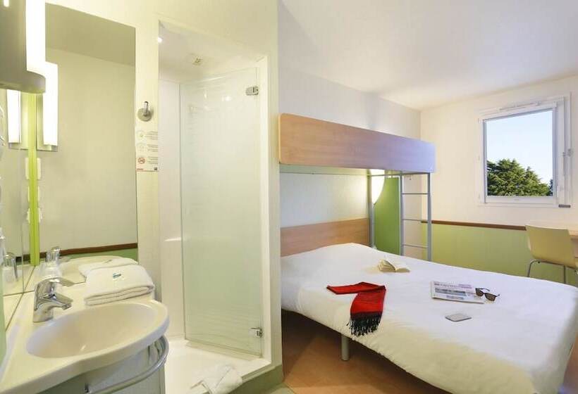 اتاق استاندارد سه نفره, Ibis Budget Cosnesurloire