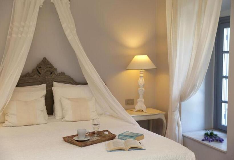 Люкс с Бассейном, Micra Anglia Boutique Hotel & Spa