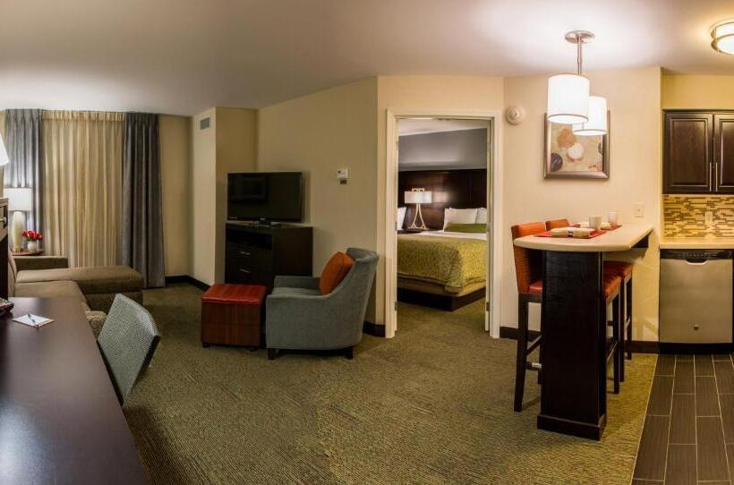 스위트, Staybridge Suites Schererville, An Ihg