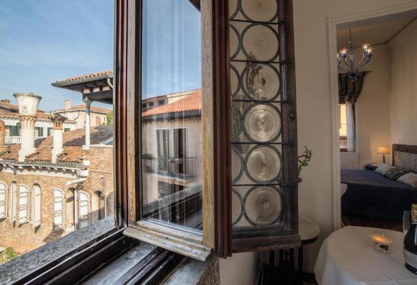 اتاق سوپریور, Ca' Della Corte